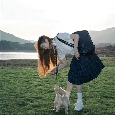 明天，我会成为谁的女友